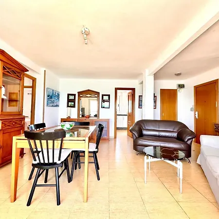 Vistas Al Mar, El Apartment *